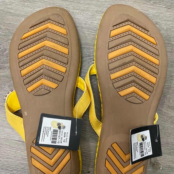 Handmade slippers - Picture 2 of 3